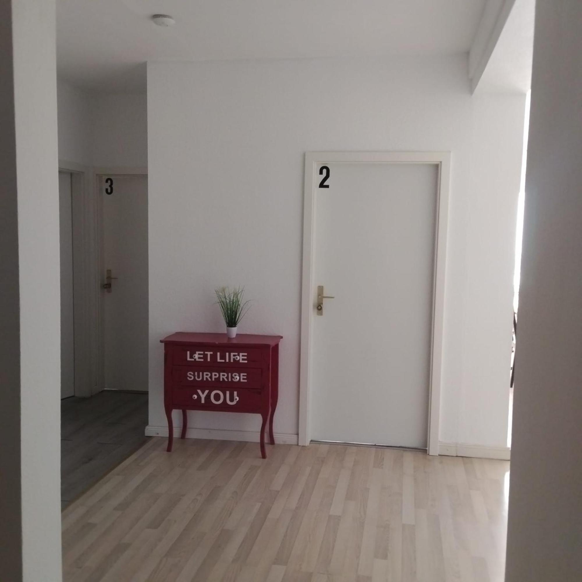 Monteurzimmer In Hamburg West Bei Hansezimmer Esterno foto